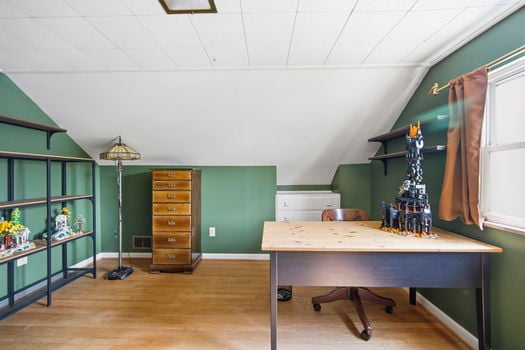 49-web-or-mls-6826 Le Conte Ave (49 of 55)