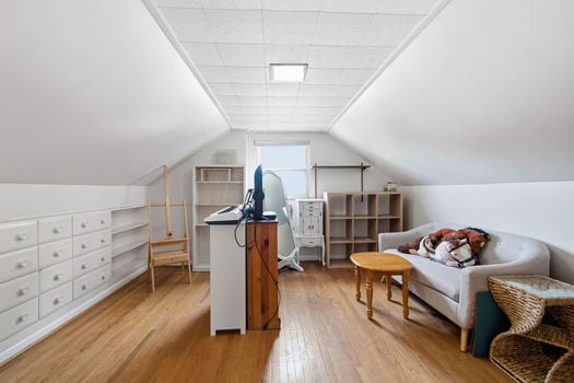 50-web-or-mls-6826 Le Conte Ave (50 of 55)