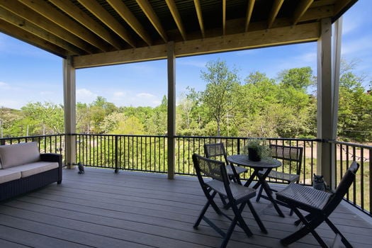 52-web-or-mls-104 S Pinnacle Dr-52