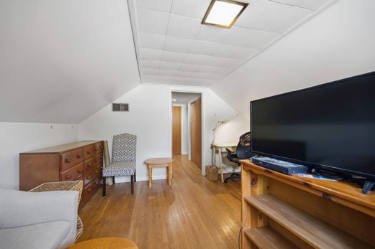 53-web-or-mls-6826 Le Conte Ave (53 of 55)