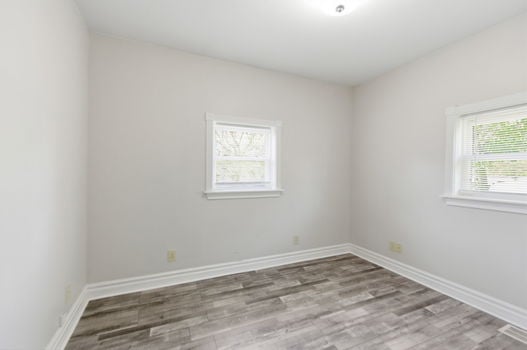 53-web-or-mls-8343 Miami Ave-54