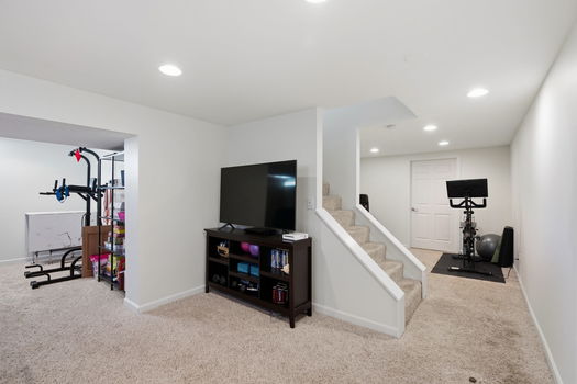 56-web-or-mls-7905 Mapleleaf Dr-56