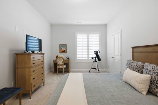 57-web-or-mls-104 S Pinnacle Dr-57