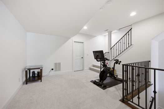 59-web-or-mls-452 Strafer St-59