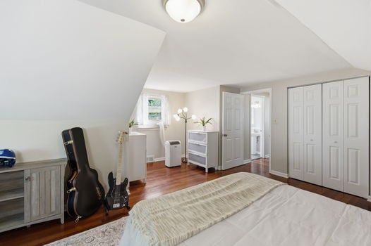 59-web-or-mls-6965 Euclid Ave-59