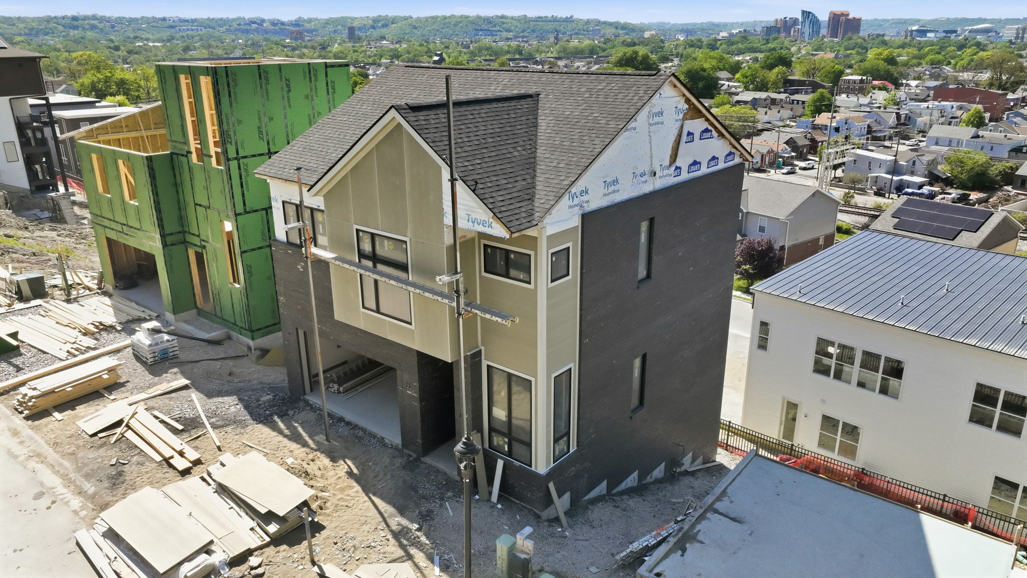 6-web-or-mls-41 W 14th St-6