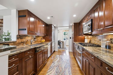 60-web-or-mls-116 Shelby (60 of 87)