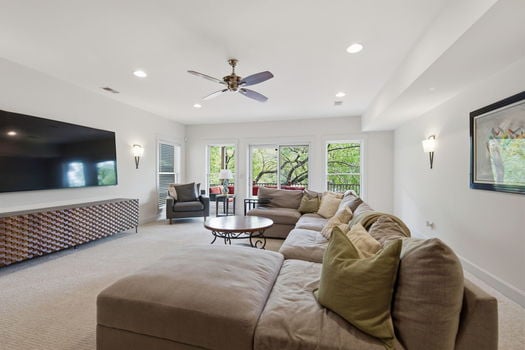 61-web-or-mls-452 Strafer St-61