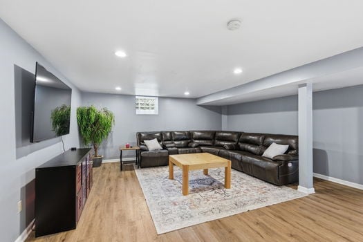 61-web-or-mls-6965 Euclid Ave-61