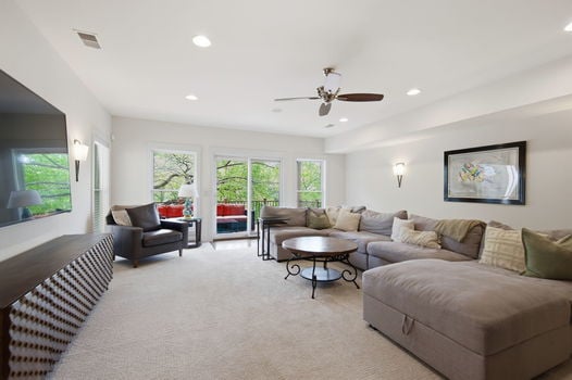 62-web-or-mls-452 Strafer St-62