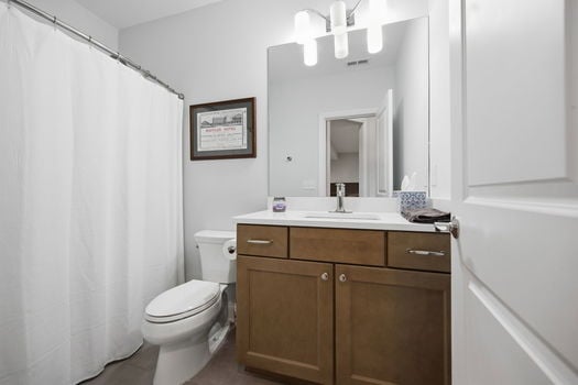 67-web-or-mls-104 S Pinnacle Dr-67