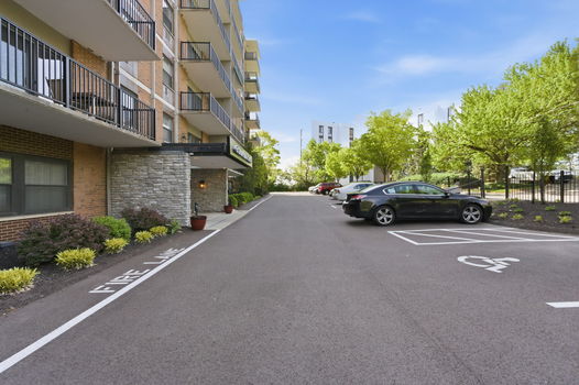 7-web-or-mls-1815 William Howard Taft Rd 502-7