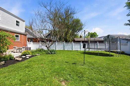 7-web-or-mls-7905 Mapleleaf Dr-7