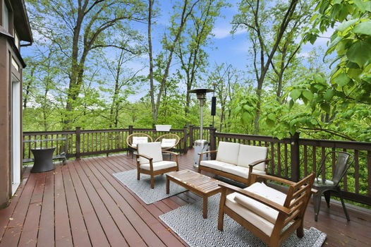 7-web-or-mls-9018 Winthrop Dr-7