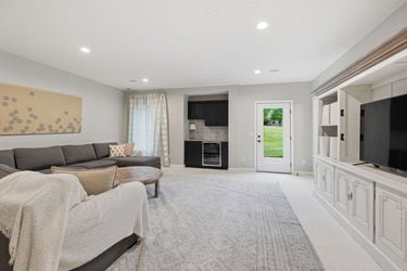 77-web-or-mls-3266 Harborside Dr-77