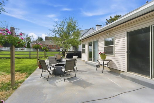 8-web-or-mls-6965 Euclid Ave-8