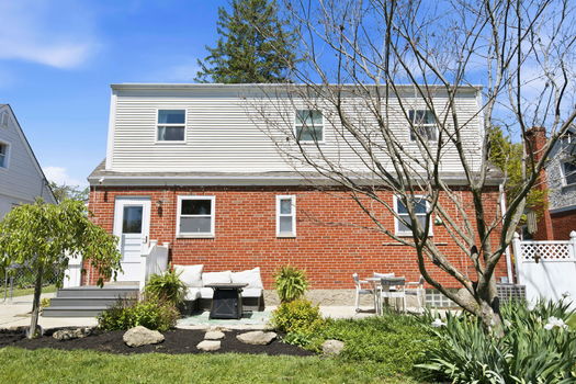 9-web-or-mls-7905 Mapleleaf Dr-9