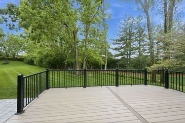 10-web-or-mls-5564 Oak View Dr-10