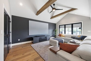 100-web-or-mls-2963 Walworth Ave-100