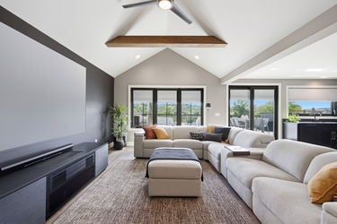 101-web-or-mls-2963 Walworth Ave-101