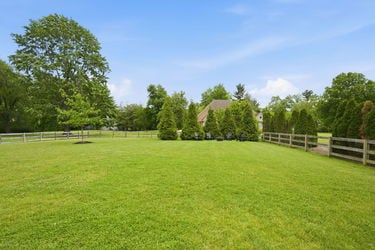 11-web-or-mls-9932 Zig Zag Rd-11