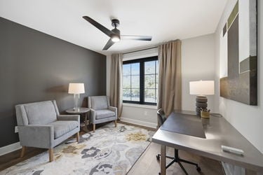 113-web-or-mls-2963 Walworth Ave-113