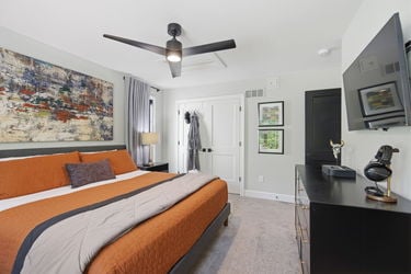 117-web-or-mls-2963 Walworth Ave-117