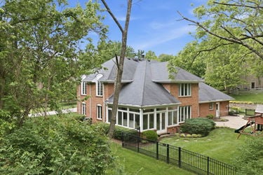 15-web-or-mls-9486 Oakhurst Ct-15