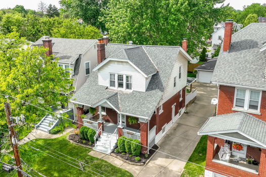 16-web-or-mls-2846 Markbreit Ave Outside-16