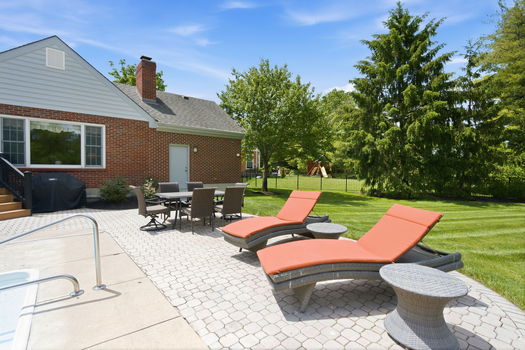 16-web-or-mls-7220 Rolling Meadows Dr-16
