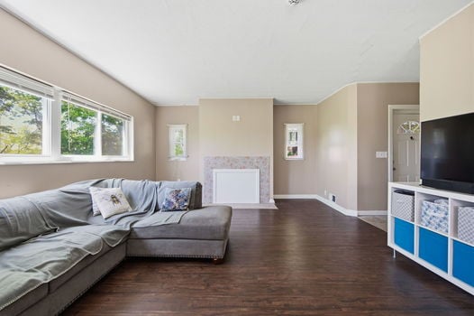 19-web-or-mls-2400 Homestead Pl-19