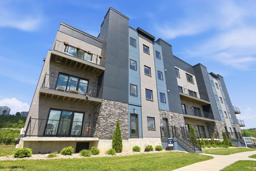 2-web-or-mls-739 Manhattan Blvd 302-2