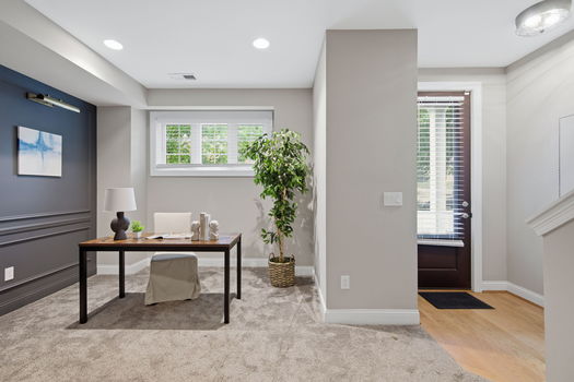 20-web-or-mls-3118 Woodburn Ave-20