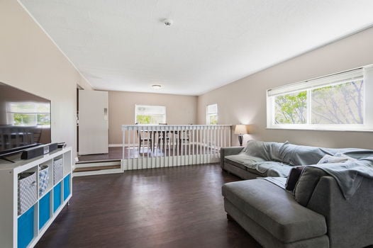 21-web-or-mls-2400 Homestead Pl-21