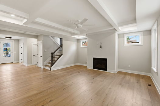 21-web-or-mls-4736 Alpine Ave-21
