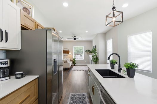 22-web-or-mls-2006 Clarion Ave-22