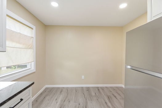 23-web-or-mls-1290 Main St-23
