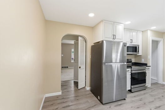 24-web-or-mls-1290 Main St-24