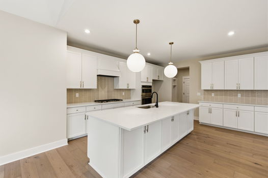25-web-or-mls-4736 Alpine Ave-25