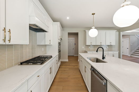 26-web-or-mls-4736 Alpine Ave-26