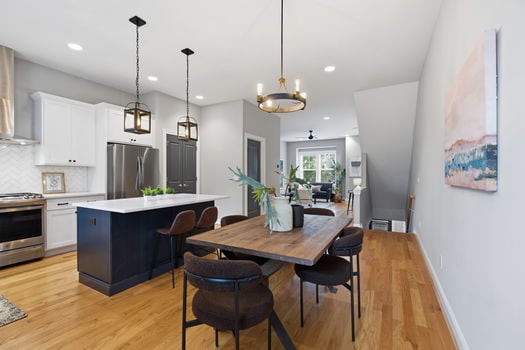 27-web-or-mls-3118 Woodburn Ave-27