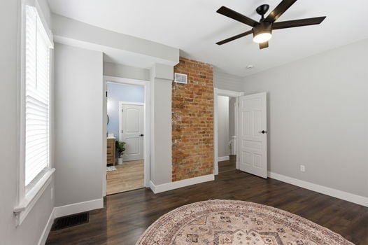 31-web-or-mls-2006 Clarion Ave-31