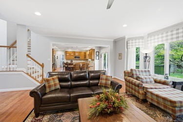 32-web-or-mls-5564 Oak View Dr-32