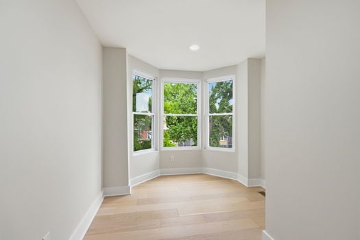 37-web-or-mls-2548 Hackberry St-37
