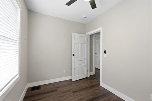 39-web-or-mls-2006 Clarion Ave-39