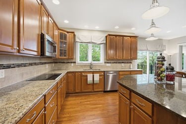 39-web-or-mls-5564 Oak View Dr-39