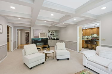 39-web-or-mls-9486 Oakhurst Ct-39