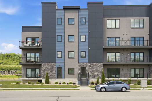 4-web-or-mls-739 Manhattan Blvd 302-4