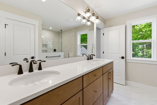41-web-or-mls-4736 Alpine Ave-41