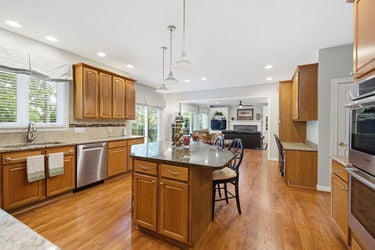 41-web-or-mls-5564 Oak View Dr-41